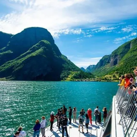 Big, Family Friendly 6 Min From The Centrum 베르겐