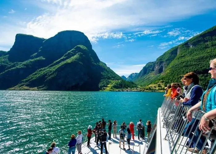 Big, Family Friendly 6 Min From The Centrum Μπέργκεν